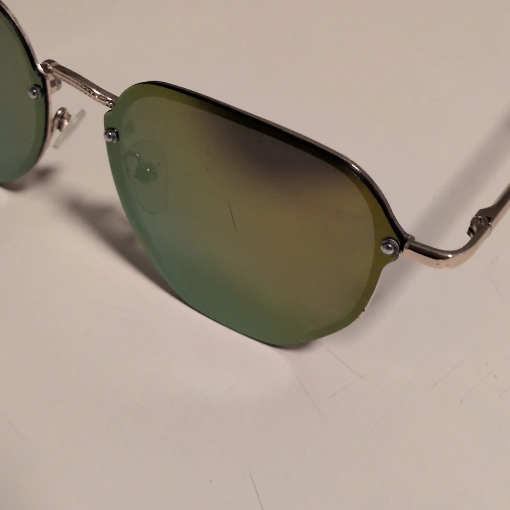 Gold Framed -‎ Tinted Sunglasses